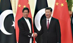 পাকিস্তানের রাজনীতি নিয়ন্ত্রণের পরিকল্পনা করছে চীনের প্রেসিডেন্ট